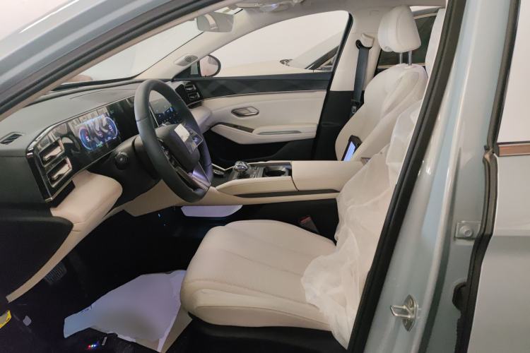 Used BYD Qin L 2024 DM-i 120KM Beyond Model
