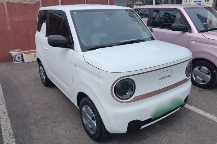 Used Geely Galaxy Panda 2024 Panda Mini 200km Endurance Bear Front Right 45 Deg