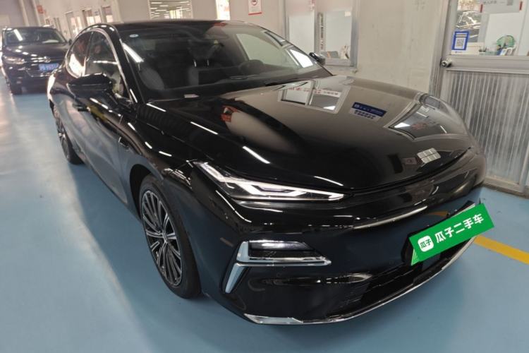 Used Geely Galaxy Galaxy 8 2025 130km EM-i Flagship Edition
