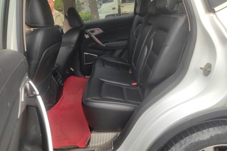 Used Geely Auto Emgrand X7 Sport 2016 1.8TD Automatic All-Wheel Drive Smart Version Left Rear Seat