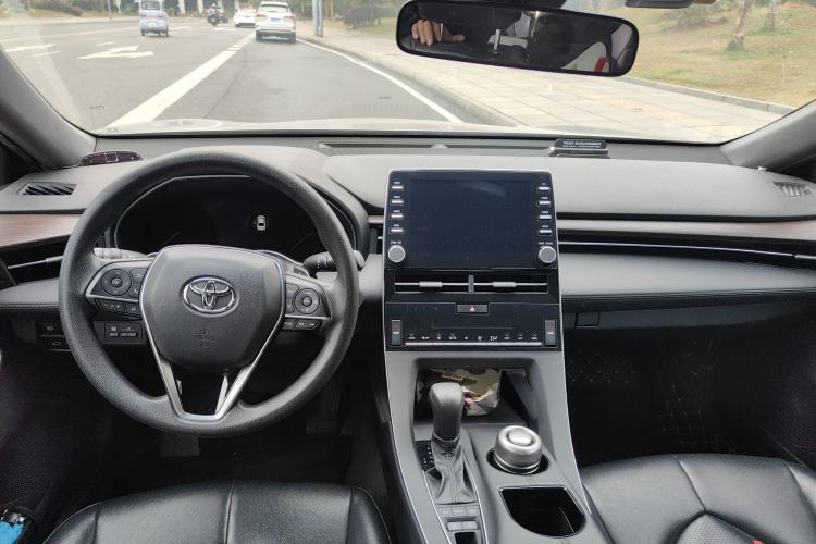 Used Toyota Avalon 2019 2.5L Ambition Version China VI Standard
