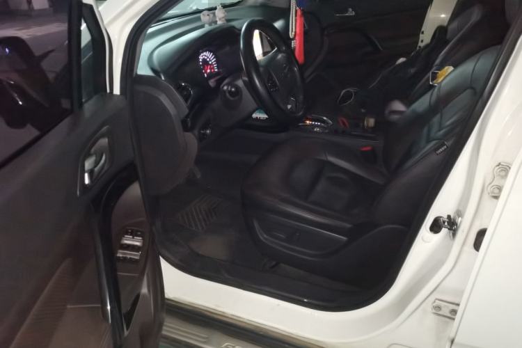 Used GAC Trumpchi GS4 2017 235T Automatic Two-Wheel Drive Luxury Smart Connectivity Version Driver Seat