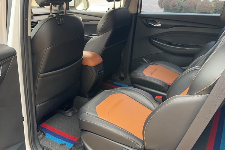 Used Wuling Hongguang S3 2019 1.5L Manual Comfort Model China VI Standard