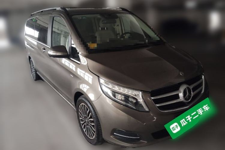 Used Mercedes-Benz V-Class 2017 V 260 L Prestige Extended Edition Front Right 45 Deg