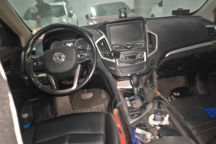 Used Dongfeng Aeolus AX7 2016 2.0L Automatic Zhiyi Trim
