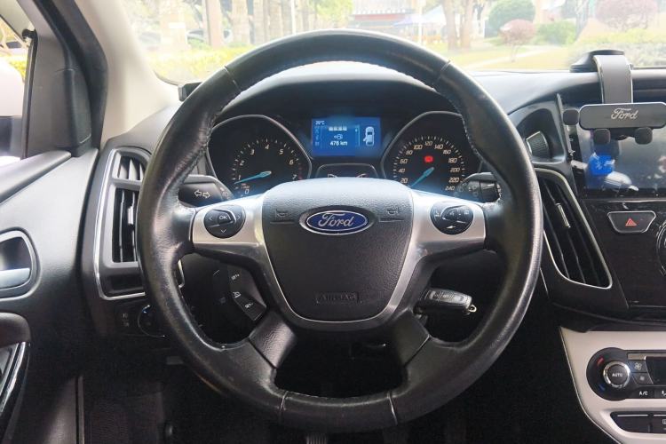 Used Ford Focus 2012 Hatchback 2.0L Manual Luxury Sport Model
