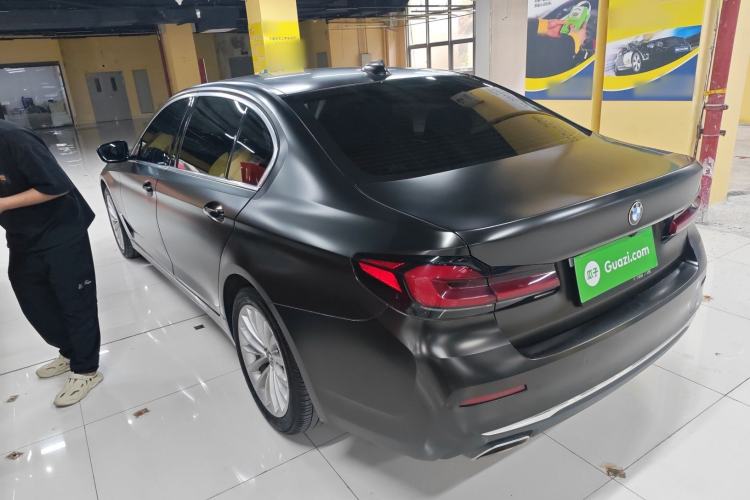 Used BMW 5 Series 2021 525Li Luxury Package Rear Left 45 Deg