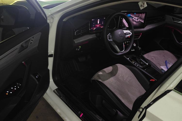 Used Volkswagen Sagitar 2025 Revised Version 2 300TSI DSG Excellence Edition Driver Seat