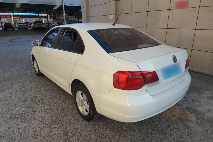 Used Volkswagen Jetta 2015 Zhuihui Edition 1.4L Manual Fashion Model
