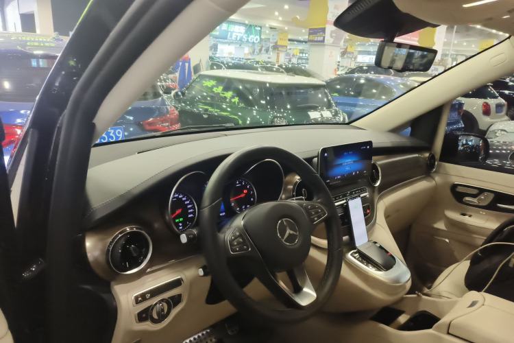 Used Mercedes-Benz V-Class 2021 V 260 L Long Wheelbase Prestige Edition