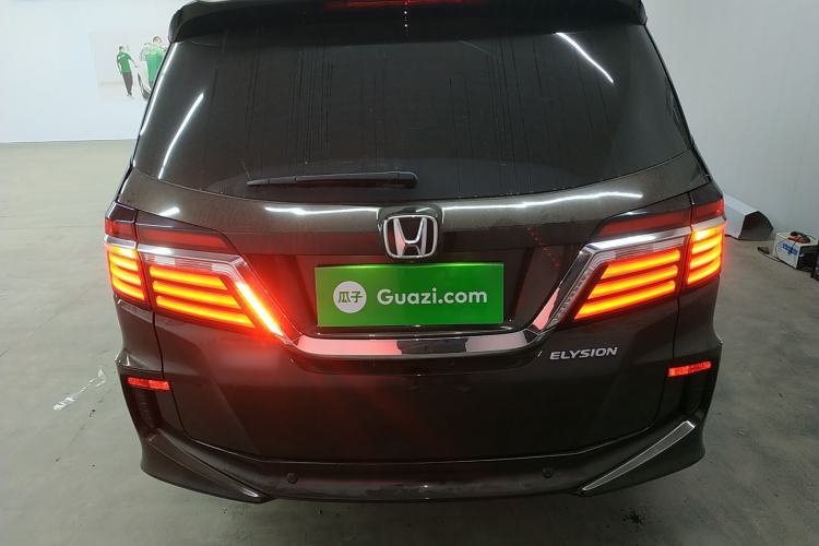 Used Honda Elysion 2016 2.4L Luxury Edition
