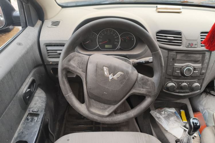 Used Wuling Hongguang 2015 1.5L S Base Model China IV