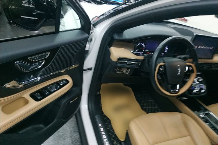 Used Lincoln Corsair 2020 2.0T Two-Wheel Drive Luxury Edition
