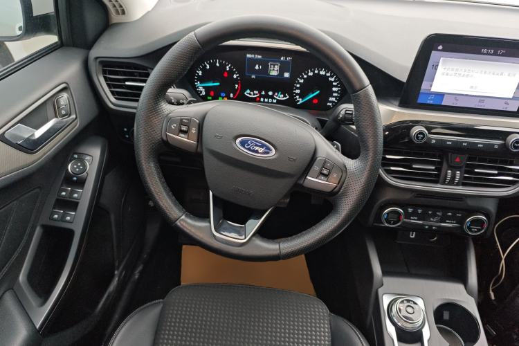 Used Ford Focus 2019 Hatchback EcoBoost 180 Automatic Trendy Model