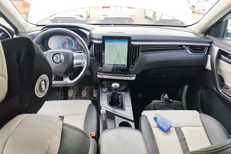 Used FORTHING T5 2020 1.6L Manual Luxury Model China VI Standard Center Console