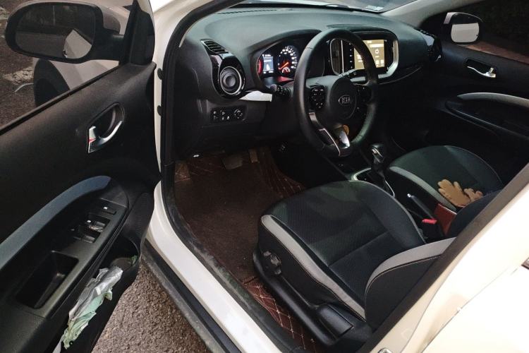 Used Kia kx1 Stonic 2021 1.4L Automatic Fun Edition