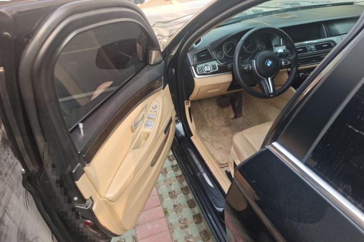 Used BMW 5 Series 2013 525Li Leading Model
