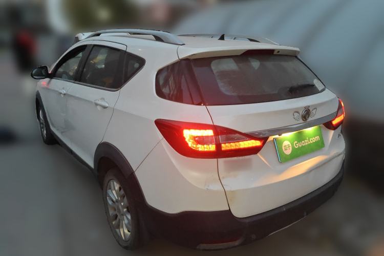 Used Dongfeng Aeolus AX3 2016 1.5L Manual ZhiKu Model
