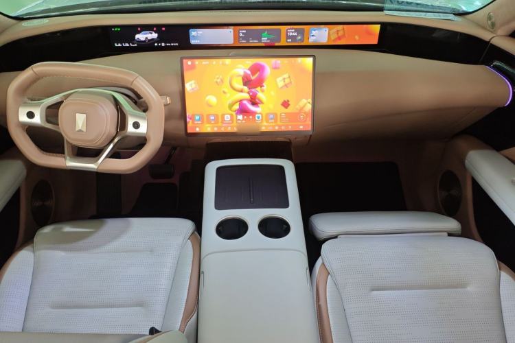 Used Avatr 07 2024 Max Extended-Range Edition Center Console