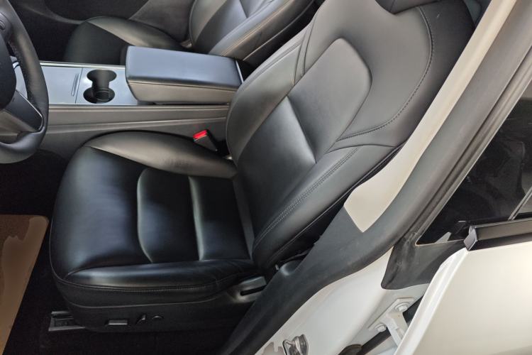 Used Tesla Model Y 2021 Long-Range All-Wheel-Drive Version 3D7