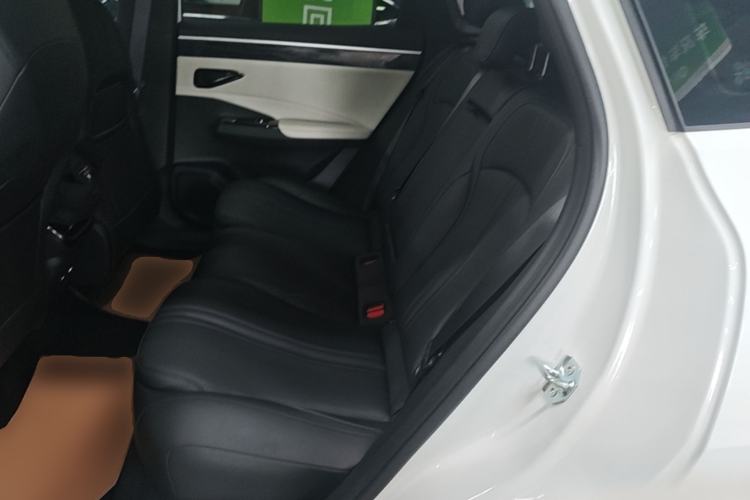 Used Geely Galaxy L7 2023 1.5T 115 km PLUS Left Rear Seat