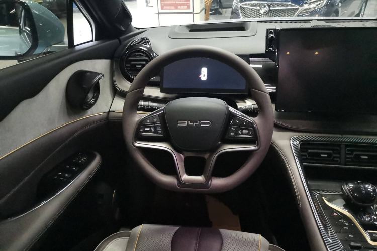 Used BYD Frigate 07 2023 DM-p 175 km Four-Wheel Drive Flagship Model