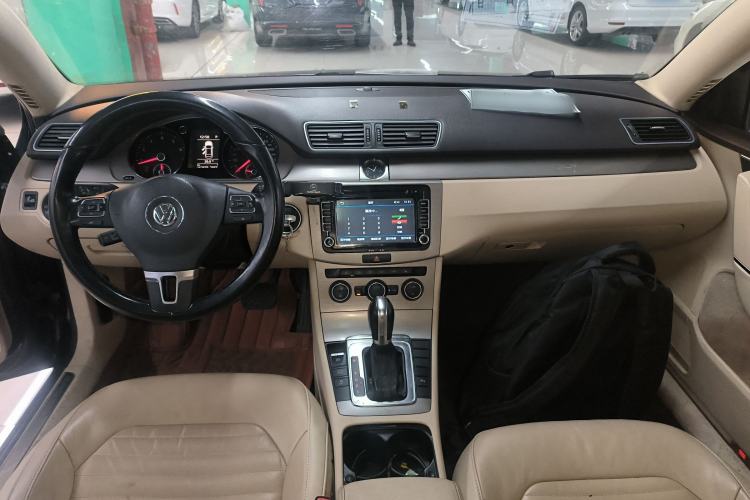 Used Volkswagen Magotan 2013 1.8TSI Luxury Model Center Console