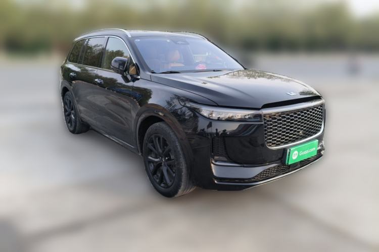 Used Li Auto ONE 2021 Extended-Range 6-Seater Version Front Right 45 Deg
