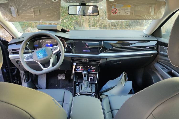 Used Volkswagen Passat New Energy 2025 430 PHEV Hybrid Business Edition Interior 2