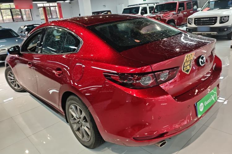 Used Mazda 3 Axela 2020 1.5L Automatic Luxury Version