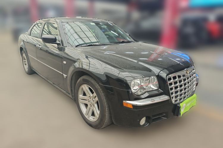 Used Chrysler 300C 2007 2.7L Business Edition Front Right 45 Deg