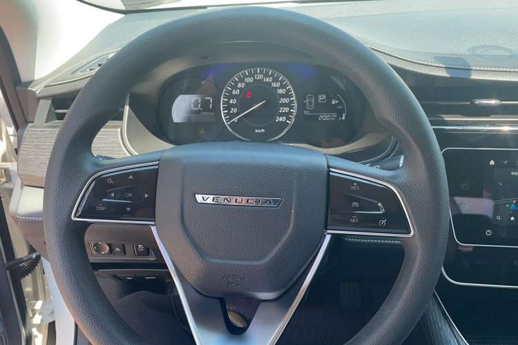 Used Venucia D60 2021 PLUS 1.6L XL CVT Yue Ling Edition