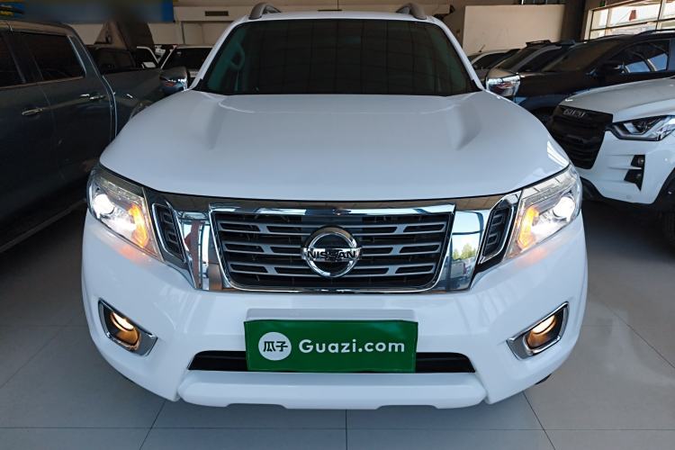 Used Nissan Navara 2021 2.5L Automatic 4x4 Premium Version QR25 Front