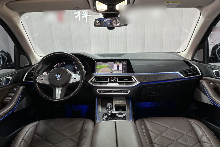 Used BMW X5 2022 Restyled xDrive 30Li Luxury Version M Sport Package
