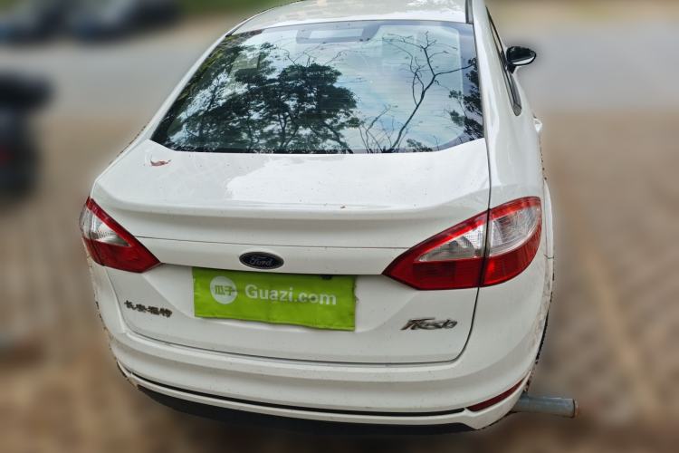 Used Ford Fiesta 2013 Sedan 1.5L Manual Fashion Edition
