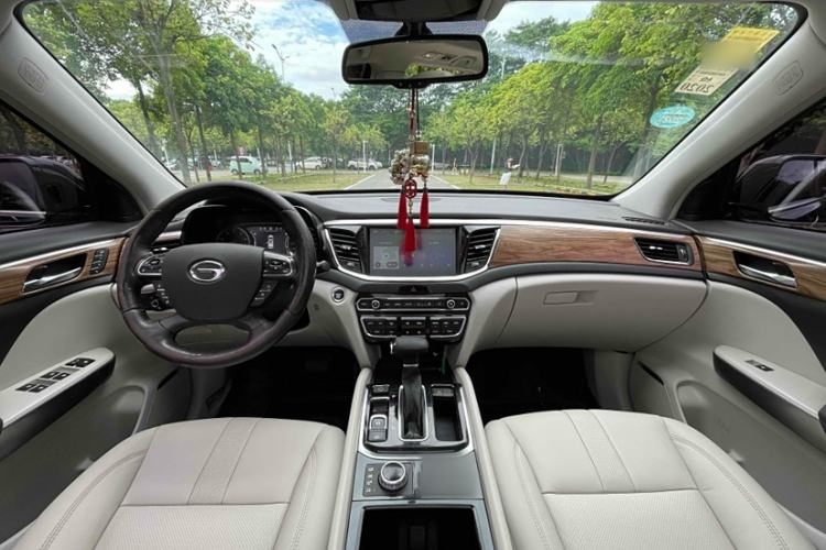 Used GAC Trumpchi GS8 2017 320T Four-Wheel Drive Luxury Smart Connectivity Version (7 Seats)