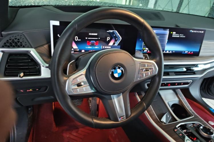 Used BMW X5 2023 xDrive 40Li M Sport Night Edition Package
