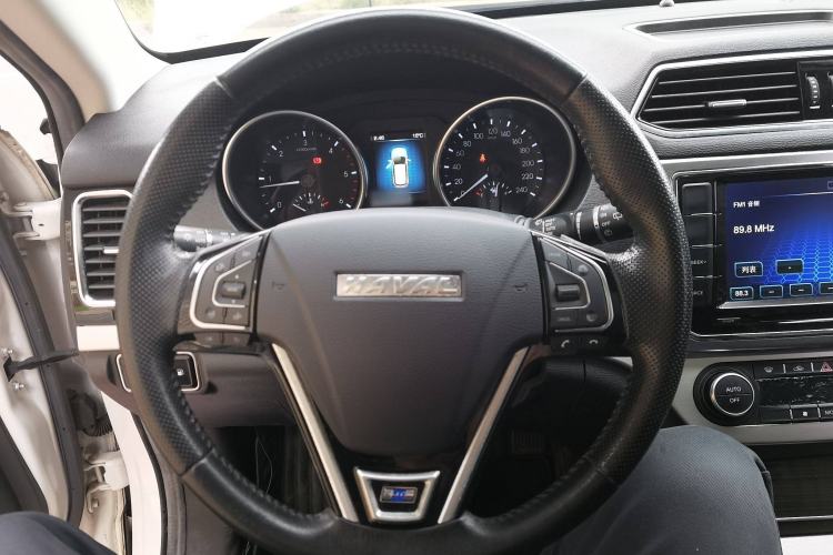 Used Haval H6 Coupe 2016 Blue-Label Diesel 2.0T Manual Two-Wheel Drive Elite Model China IV Standard

