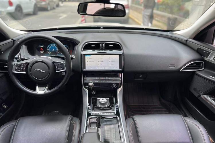 Used Jaguar XEL 2019 2.0T 200 PS Deluxe Edition