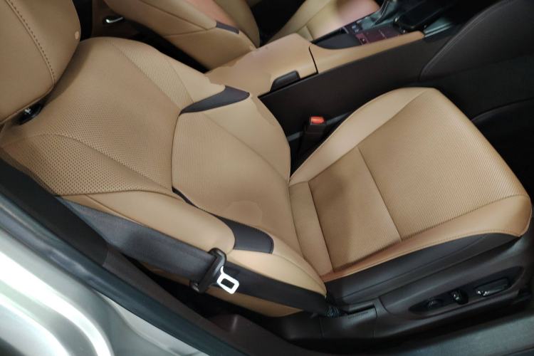 Used Lexus ES 2018 260 Excellence Edition China VI Standard