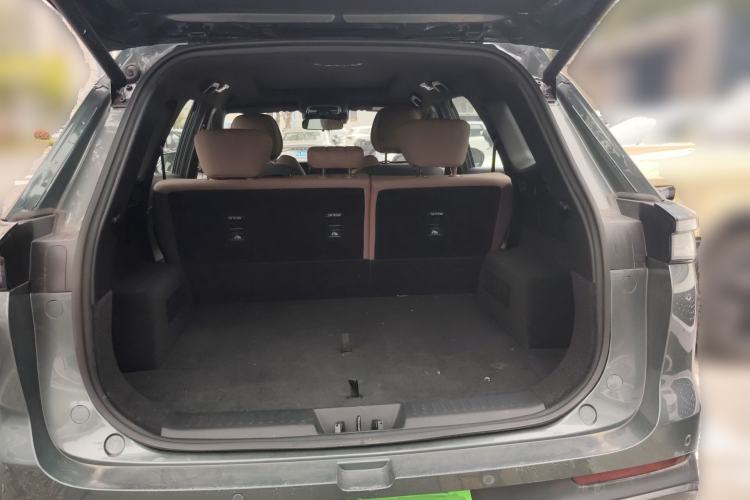 Used Chery Tiggo 8 PLUS 2025 290TGDI DCT Prestige 5-Seater Trunk