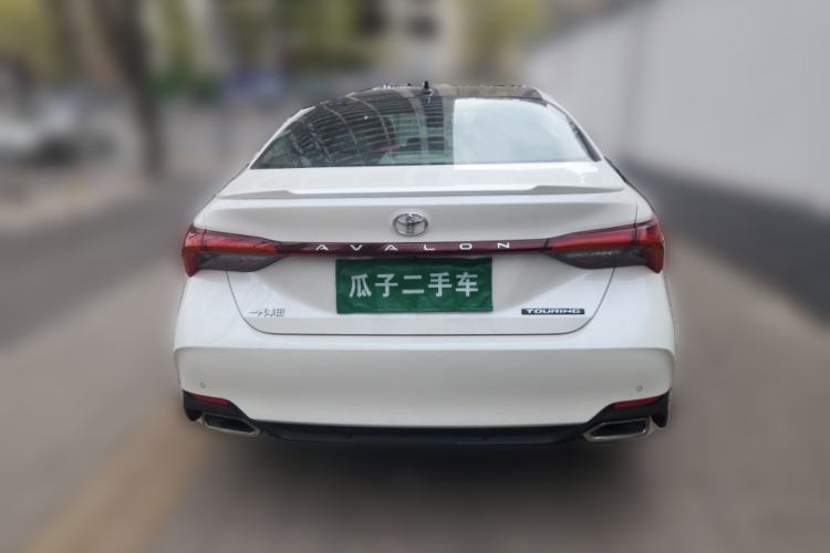 Used Toyota Avalon 2019 2.5L Touring Premium Version China VI Standard Rear
