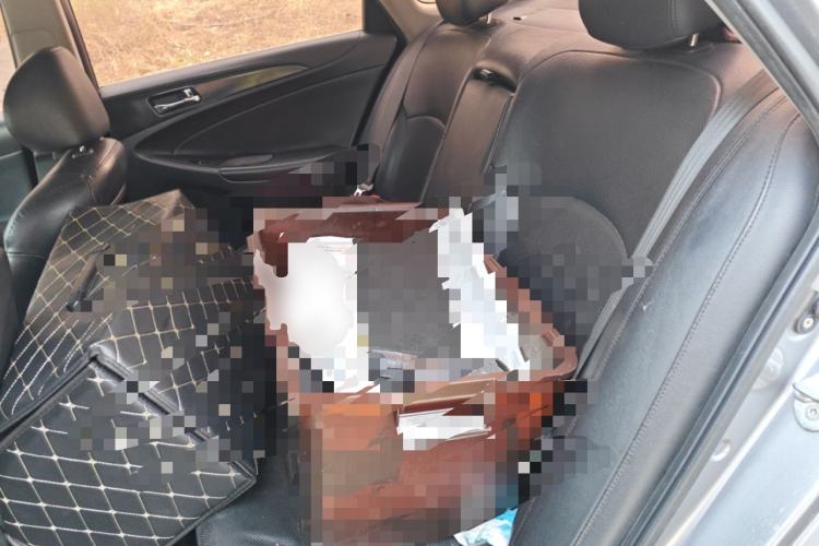 Used Hyundai Sonata 2013 2.4L Automatic Luxury Version China V Standard Left Rear Seat