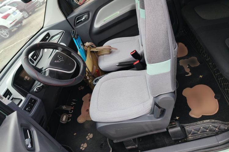 Used Wuling Hongguang MINIEV 2022 Macaron Premium Model – Lithium Iron Phosphate Left Front Seat