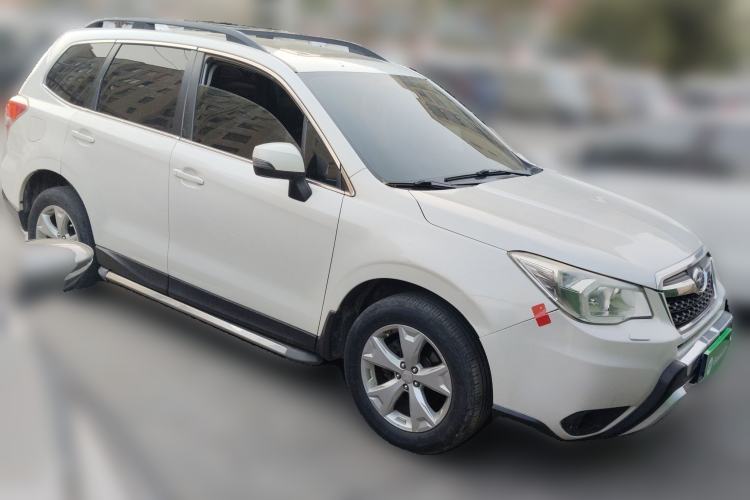 Used Subaru Forester 2013 2.5i Automatic Luxury Edition Front Right 45 Deg