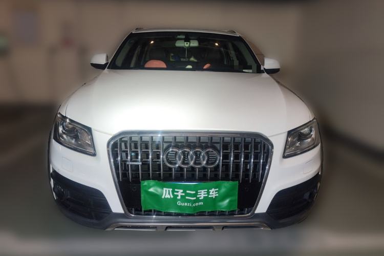 Used Audi Q5 2017 Plus 40 TFSI Technology Model
