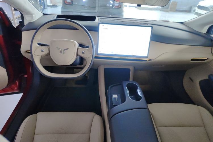 Used Hongqi Tiangong 05 2025 750 Smart Selection Center Console