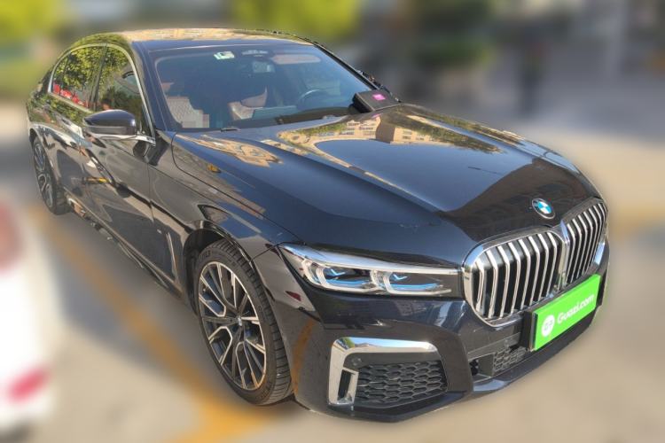 Used BMW 7 Series 2019 Restyled 740Li xDrive Executive M Sport Package Front Right 45 Deg