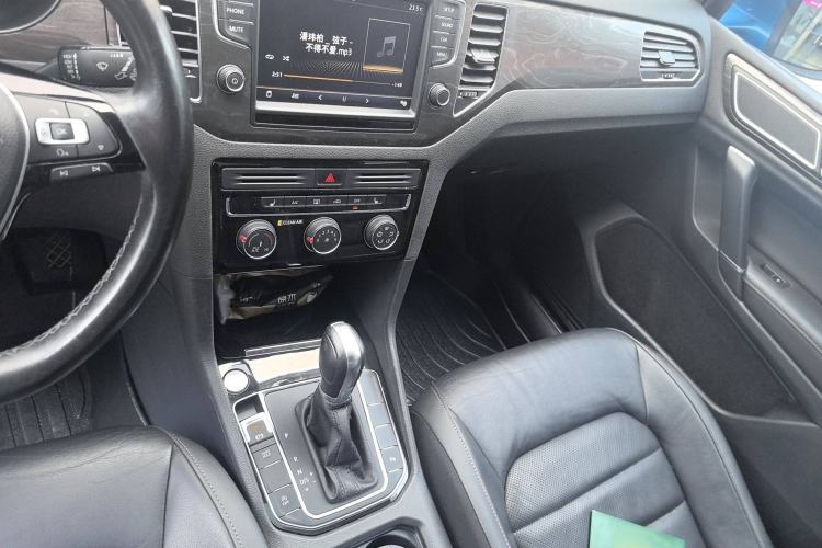 Used Volkswagen Golf Sportsvan 2016 230TSI Automatic Luxury Version