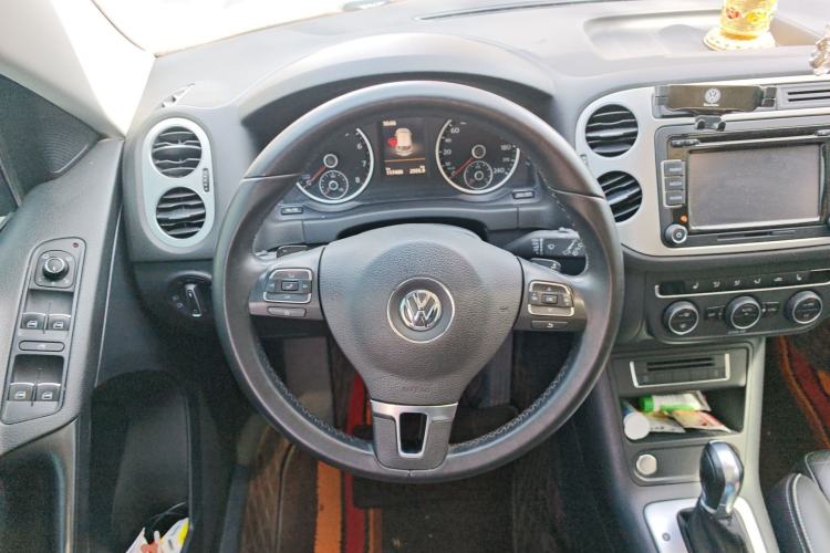 Used Volkswagen Tiguan 2016 300TSI Automatic Two-Wheel Drive Luxury Edition Steering Wheel